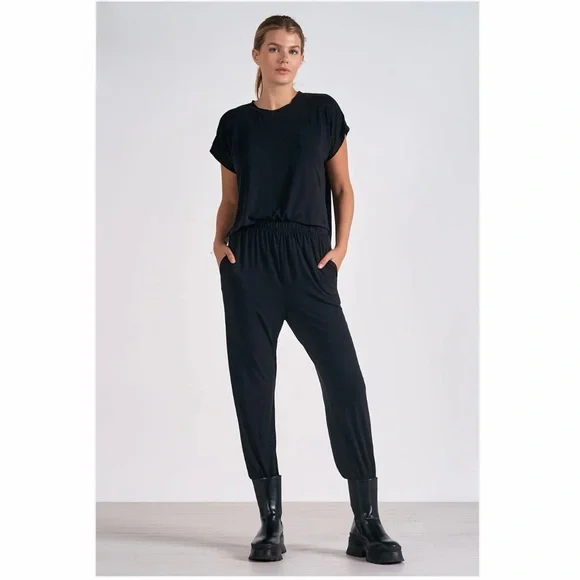 ELAN INTERNATIONAL MISA JUMPSUIT Color Black Sizes S & M - Picture 1 of 8